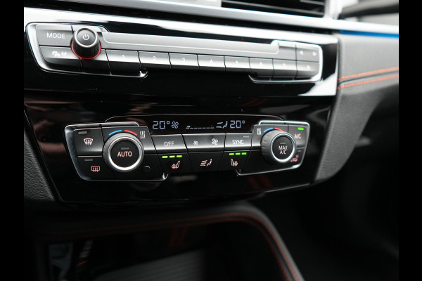 BMW X1 xDrive25e Sportline PHEV 221pk Dealer O.H | Trekhaak Afn. | Camera | Sportstoelen & Stuur Verwarmd | BMW LED | Hifi Audio | Navigatie | DAB | 18" L.M | Plug In Hybrid |