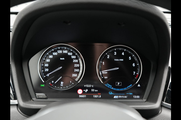 BMW X1 xDrive25e Sportline PHEV 221pk Dealer O.H | Trekhaak Afn. | Camera | Sportstoelen & Stuur Verwarmd | BMW LED | Hifi Audio | Navigatie | DAB | 18" L.M | Plug In Hybrid |