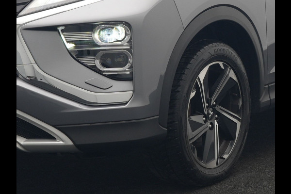 Mitsubishi Eclipse Cross 2.4 Intense PHEV 188pk Dealer O.H. | Camera | Keyless | Alcantara Sportstoelen Verwarmd | Apple Carplay | Cruise Control | Navigatie | DAB | Plug In Hybrid |