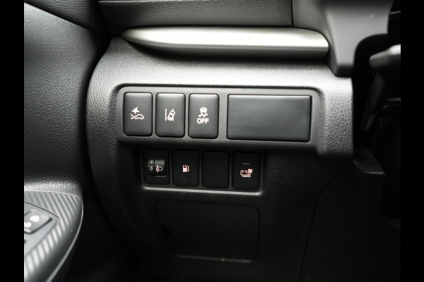 Mitsubishi Eclipse Cross 2.4 Intense PHEV 188pk Dealer O.H. | Camera | Keyless | Alcantara Sportstoelen Verwarmd | Apple Carplay | Cruise Control | Navigatie | DAB | Plug In Hybrid |