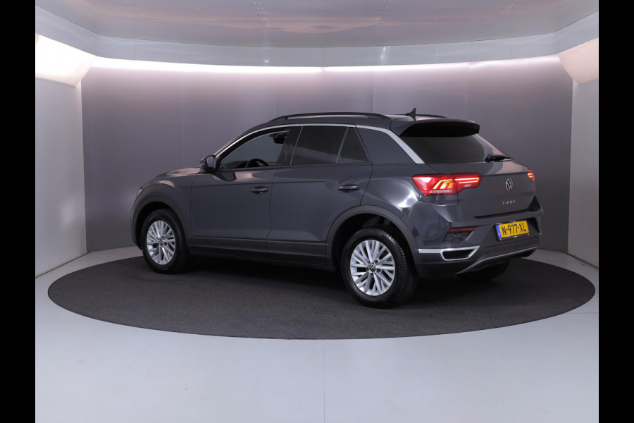 Volkswagen T-Roc 1.0 TSI T-Roc 110pk 6bak| airco| LM-velgen| Parksensors|