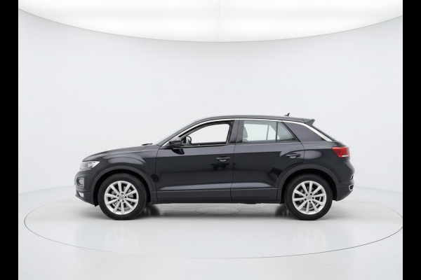 Volkswagen T-Roc 1.5 TSI 150PK DSG BUSINESS CARPLAY/NAVI/PDC