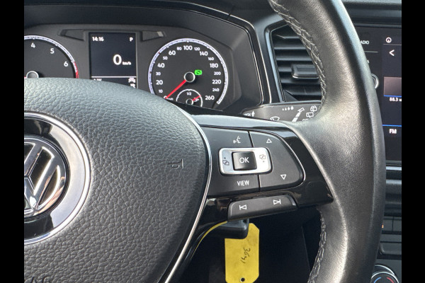 Volkswagen T-Roc 1.5 TSI 150PK DSG BUSINESS CARPLAY/NAVI/PDC