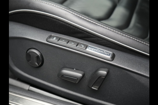 Volkswagen Arteon Shooting Brake 1.4 TSI eHybrid R-Line PHEV 218pk Dealer O.H. | Trekhaak Af Fabriek | Adaptive Cruise | Lederen Sportstoelen Memory & Massage | Keyless | Apple Carplay | Stoelverwarming | Navigatie | DAB | Plug In Hybrid |