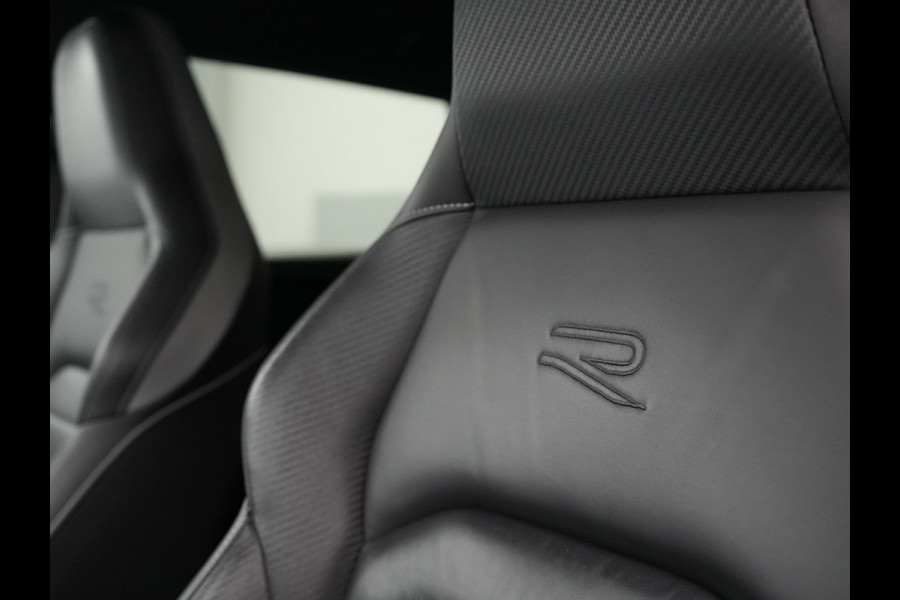 Volkswagen Arteon Shooting Brake 1.4 TSI eHybrid R-Line PHEV 218pk Dealer O.H. | Trekhaak Af Fabriek | Adaptive Cruise | Lederen Sportstoelen Memory & Massage | Keyless | Apple Carplay | Stoelverwarming | Navigatie | DAB | Plug In Hybrid |