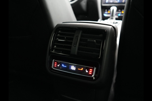 Volkswagen Arteon Shooting Brake 1.4 TSI eHybrid R-Line PHEV 218pk Dealer O.H. | Trekhaak Af Fabriek | Adaptive Cruise | Lederen Sportstoelen Memory & Massage | Keyless | Apple Carplay | Stoelverwarming | Navigatie | DAB | Plug In Hybrid |