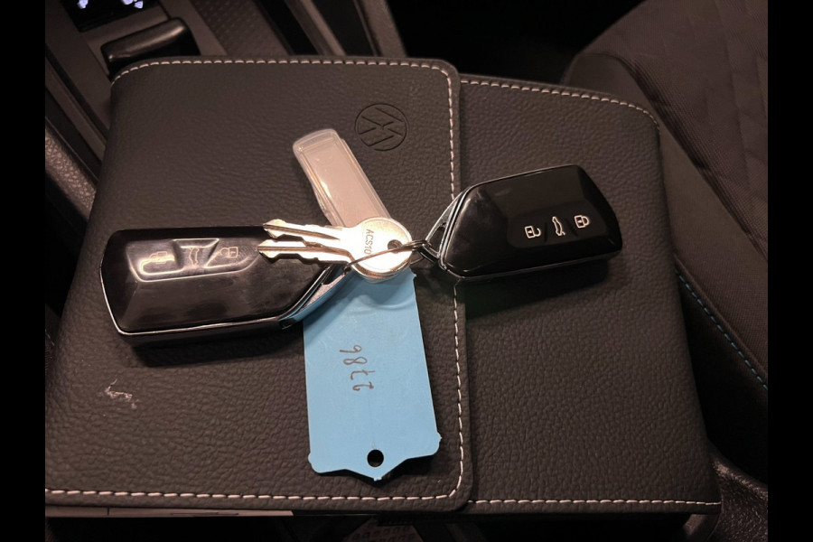 Volkswagen Caddy Maxi 1.5 TSI 7p PANO/NAVI/LED/DAB/CARPLAY/CAM/ECC/PDC/CRUISE///