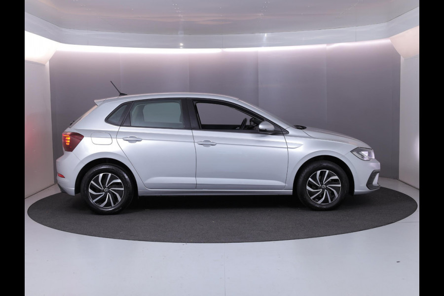 Volkswagen Polo 1.0 TSI Life 95pk 5bak| Parksensors| 15'LM-velgen| airco