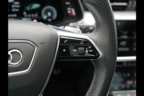 Audi A6 Avant 55 TFSI e Quattro S Competition PHEV 367pk Dealer O.H. | 2x S-Line | Trekhaak Af Fabriek | Panodak | 360 Camera | Bang & Olufsen | Adaptive Cruise | Sportstoelen Memory & Verwarmd | Apple Carplay | Keyless | Stuur Verwarmd | Virtual | Navigatie | Plug In Hybrid