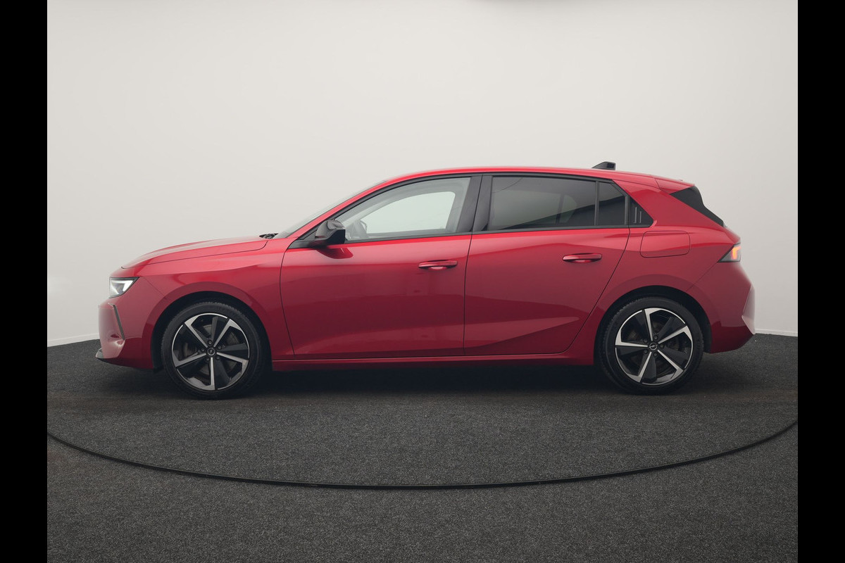 Opel Astra 1.6 Business Elegance PHEV 180pk | Adaptive Cruise | 360 Camera | Sportstoelen & Stuur Verwarmd | Apple Carplay | Keyless | LED Koplampen | Navigatie | DAB | Plug In Hybrid