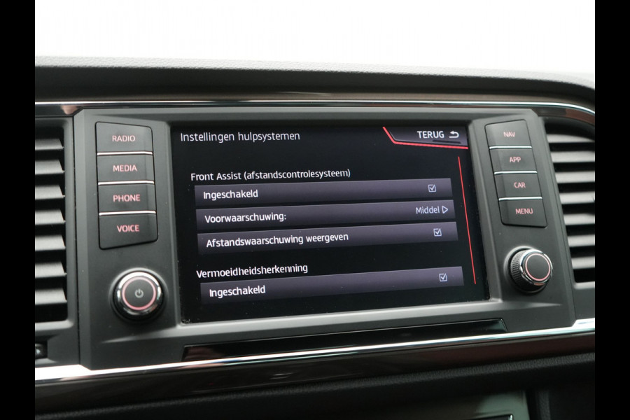 Seat Ateca 1.5 TSI 4DRIVE Xcellence Business Intense 150pk | Panodak | 360 Camera | Sfeerverlichting | Keyless | LED Koplampen | Apple Carplay | Navigatie | Virtual Cockpit |