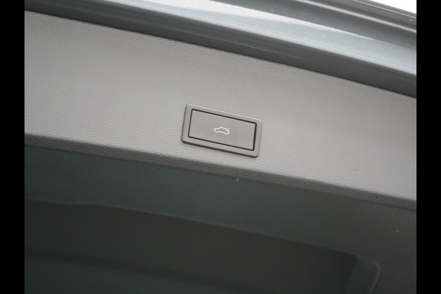 Seat Ateca 1.5 TSI 4DRIVE Xcellence Business Intense 150pk | Panodak | 360 Camera | Sfeerverlichting | Keyless | LED Koplampen | Apple Carplay | Navigatie | Virtual Cockpit |