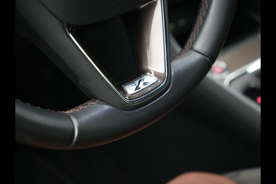 Seat Ateca 1.5 TSI 4DRIVE Xcellence Business Intense 150pk | Panodak | 360 Camera | Sfeerverlichting | Keyless | LED Koplampen | Apple Carplay | Navigatie | Virtual Cockpit |