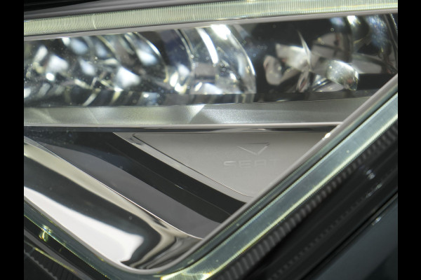 Seat Ateca 1.5 TSI 4DRIVE Xcellence Business Intense 150pk | Panodak | 360 Camera | Sfeerverlichting | Keyless | LED Koplampen | Apple Carplay | Navigatie | Virtual Cockpit |