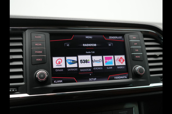 Seat Ateca 1.5 TSI 4DRIVE Xcellence Business Intense 150pk | Panodak | 360 Camera | Sfeerverlichting | Keyless | LED Koplampen | Apple Carplay | Navigatie | Virtual Cockpit |