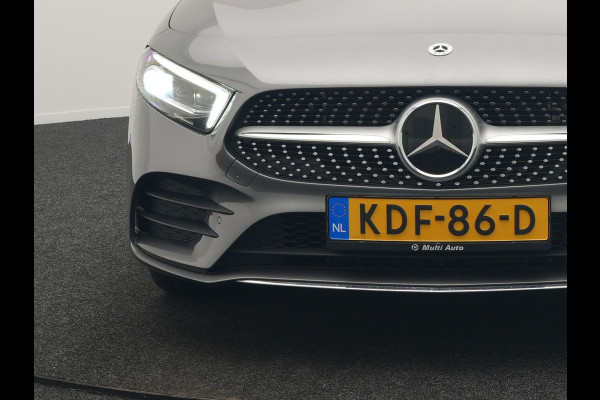 Mercedes-Benz A-Klasse 250 e AMG Line PHEV 218pk Dealer O.H. | Adaptive Cruise | Multi Beam LED | Camera | Sfeerverlichting | Lederen Sportstoelen Verwarmd | Widescreen Navi | Apple Carplay | Keyless | Blis | Navigatie | DAB | Plug In Hybrid |