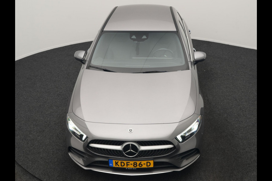 Mercedes-Benz A-Klasse 250 e AMG Line PHEV 218pk Dealer O.H. | Adaptive Cruise | Multi Beam LED | Camera | Sfeerverlichting | Lederen Sportstoelen Verwarmd | Widescreen Navi | Apple Carplay | Keyless | Blis | Navigatie | DAB | Plug In Hybrid |