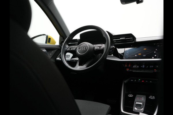Audi A3 Sportback 40 e-tron Advance Sport PHEV 204pk Dealer O.H. | Panodak | Sportstoelen Verwarmd | Matrix LED | Keyless | Blis | Virtual Cockpit | Navigatie | DAB | Cruise Control | Plug In Hybrid |