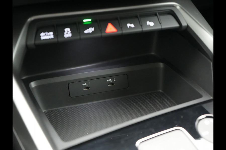 Audi A3 Sportback 40 e-tron Advance Sport PHEV 204pk Dealer O.H. | Panodak | Sportstoelen Verwarmd | Matrix LED | Keyless | Blis | Virtual Cockpit | Navigatie | DAB | Cruise Control | Plug In Hybrid |