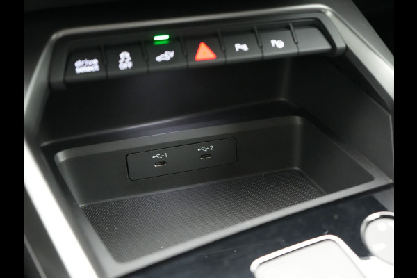 Audi A3 Sportback 40 e-tron Advance Sport PHEV 204pk Dealer O.H. | Panodak | Sportstoelen Verwarmd | Matrix LED | Keyless | Blis | Virtual Cockpit | Navigatie | DAB | Cruise Control | Plug In Hybrid |