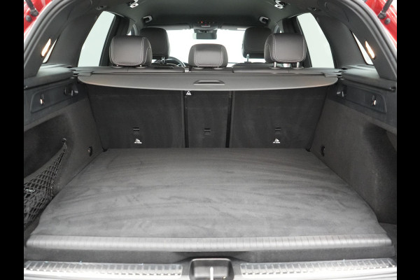 Mercedes-Benz GLC 300e 4MATIC Business Solution AMG PHEV 320pk Dealer O.H. | Camera | Alcantara Sportstoelen Verwarmd | Apple Carplay | Keyless | Navigatie | DAB | Cruise Control | Plug In Hybrid |