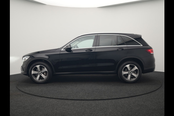 Mercedes-Benz GLC 300e 4MATIC Premium PHEV 320pk Dealer O.H. | Adaptive Cruise | Camera | Lederen Sportstoelen Verwarmd | Apple Carplay | Navigatie | Blis | DAB | 19"L.M | Plug In Hybrid |