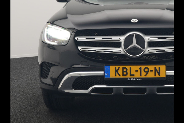 Mercedes-Benz GLC 300e 4MATIC Premium PHEV 320pk Dealer O.H. | Adaptive Cruise | Camera | Lederen Sportstoelen Verwarmd | Apple Carplay | Navigatie | Blis | DAB | 19"L.M | Plug In Hybrid |