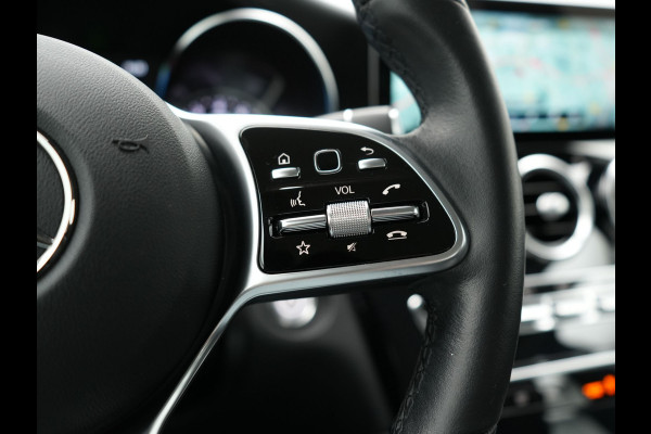 Mercedes-Benz GLC 300e 4MATIC Premium PHEV 320pk Dealer O.H. | Adaptive Cruise | Camera | Lederen Sportstoelen Verwarmd | Apple Carplay | Navigatie | Blis | DAB | 19"L.M | Plug In Hybrid |