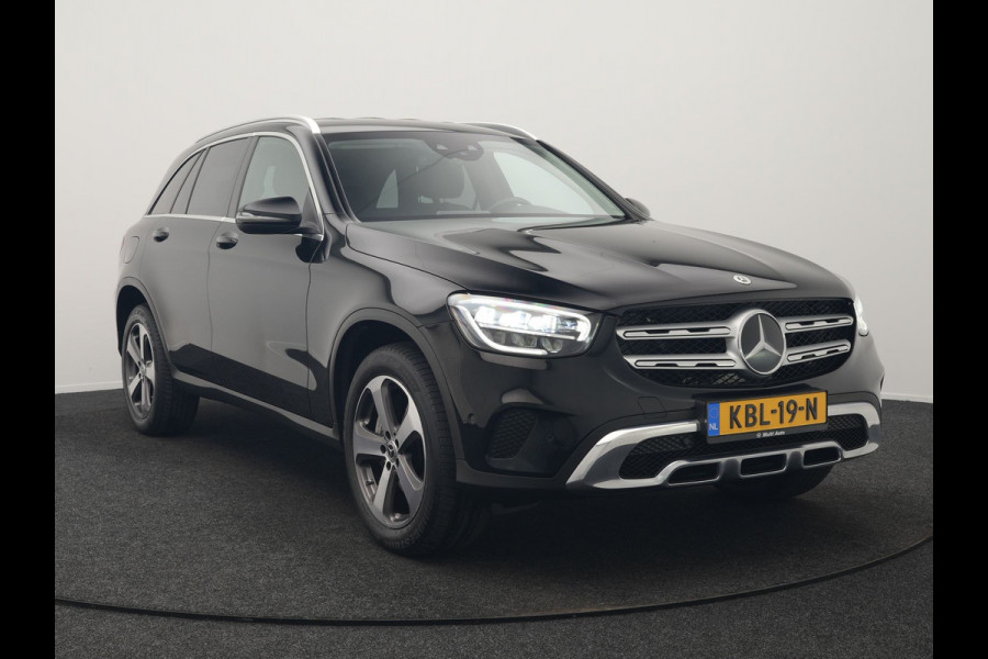 Mercedes-Benz GLC 300e 4MATIC Premium PHEV 320pk Dealer O.H. | Adaptive Cruise | Camera | Lederen Sportstoelen Verwarmd | Apple Carplay | Navigatie | Blis | DAB | 19"L.M | Plug In Hybrid |