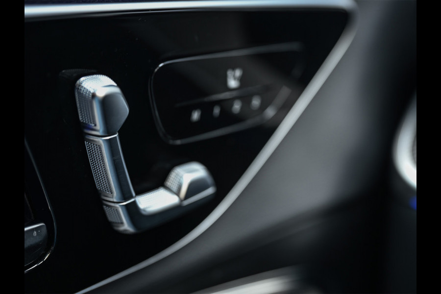 Mercedes-Benz GLC 300e 4MATIC AMG Line | Panoramadak | Burmester | Night pack | Head-up | 360 camera | Digital light | Keyless | Stoelverwarming | Ambiance interieur