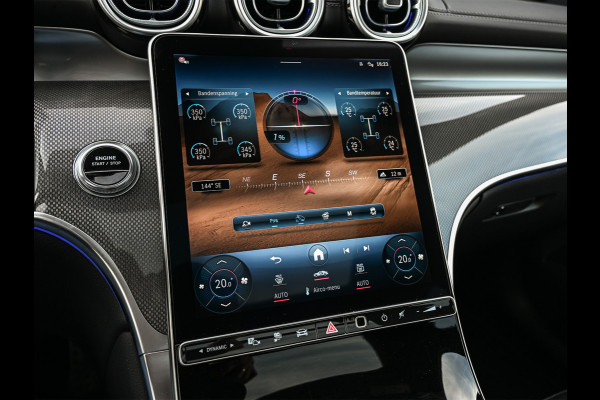 Mercedes-Benz GLC 300e 4MATIC AMG Line | Panoramadak | Burmester | Night pack | Head-up | 360 camera | Digital light | Keyless | Stoelverwarming | Ambiance interieur