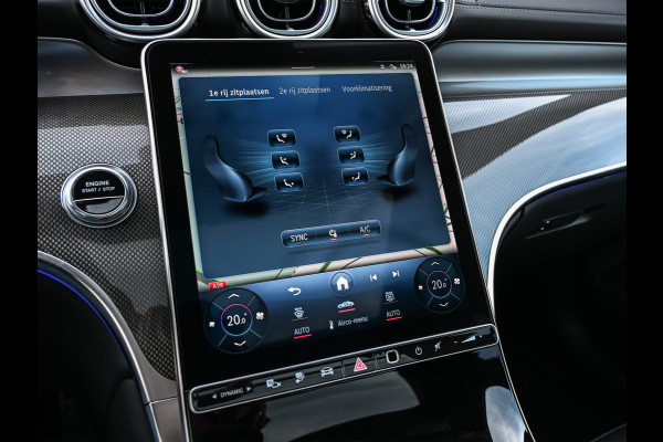 Mercedes-Benz GLC 300e 4MATIC AMG Line | Panoramadak | Burmester | Night pack | Head-up | 360 camera | Digital light | Keyless | Stoelverwarming | Ambiance interieur