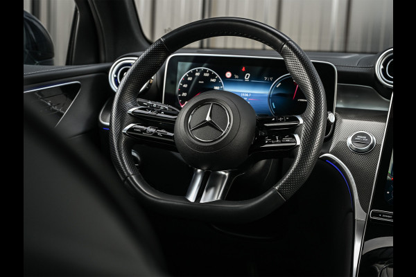 Mercedes-Benz GLC 300e 4MATIC AMG Line | Panoramadak | Burmester | Night pack | Head-up | 360 camera | Digital light | Keyless | Stoelverwarming | Ambiance interieur