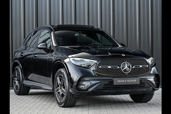 Mercedes-Benz GLC 300e 4MATIC AMG Line | Panoramadak | Burmester | Night pack | Head-up | 360 camera | Digital light | Keyless | Stoelverwarming | Ambiance interieur
