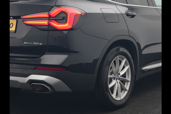 BMW X3 xDrive30e X Line FACELIFT PHEV 293pk Dealer O.H. | 360 Camera | Sportstoelen Verwarmd | Apple Carplay | Hifi Audio | Virtual Cockpit | Navigatie | Cruise Control | DAB | LED Koplampen | 18"L.M | Plug In Hybrid |