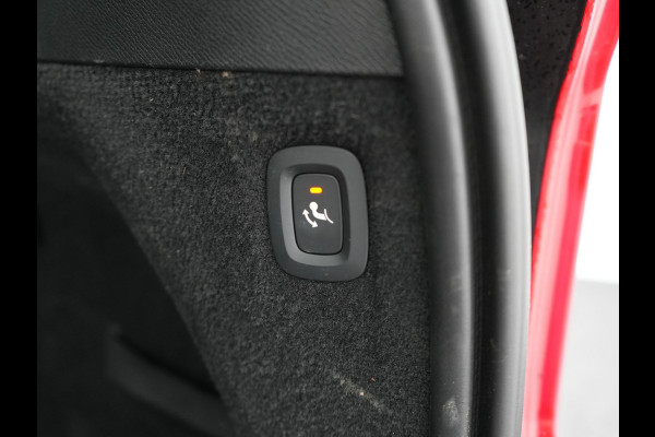 Volvo XC90 T8 Recharge AWD Plus Dark 7 Persoons LONG RANGE PHEV 455pk Dealer O.H. | Trekhaak Af Fabriek | Panodak | Adaptive Cruise | Camera | Harman / Kardon | Lederen Sportstoelen Memory & Verwarmd | Google Assistent | Stuur Verwarmd | Keyless | Blis | 22"L.M | Plug In H