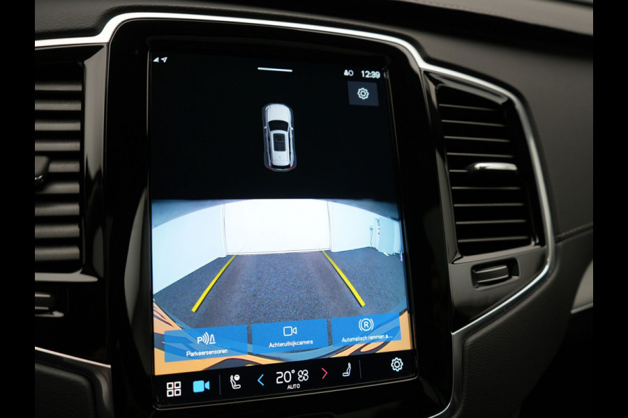 Volvo XC90 T8 Recharge AWD Plus Dark 7 Persoons LONG RANGE PHEV 455pk Dealer O.H. | Trekhaak Af Fabriek | Panodak | Adaptive Cruise | Camera | Harman / Kardon | Lederen Sportstoelen Memory & Verwarmd | Google Assistent | Stuur Verwarmd | Keyless | Blis | 22"L.M | Plug In H