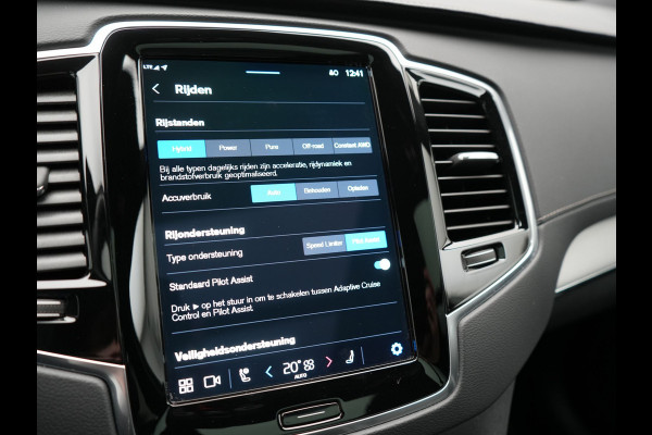 Volvo XC90 T8 Recharge AWD Plus Dark 7 Persoons LONG RANGE PHEV 455pk Dealer O.H. | Trekhaak Af Fabriek | Panodak | Adaptive Cruise | Camera | Harman / Kardon | Lederen Sportstoelen Memory & Verwarmd | Google Assistent | Stuur Verwarmd | Keyless | Blis | 22"L.M | Plug In H