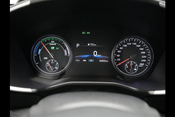 Hyundai Santa Fe 1.6 T-GDI Comfort Smart Sky PHEV 266pk Dealer O.H. | Trekhaak Afn. | Panodak | Adaptive Cruise | Camera | Krell Audio | Lederen Sportstoelen Verwarmd | Apple Carplay | Keyless | Blis | Stuur Verwarmd | Navigatie | DAB | Plug In Hybrid