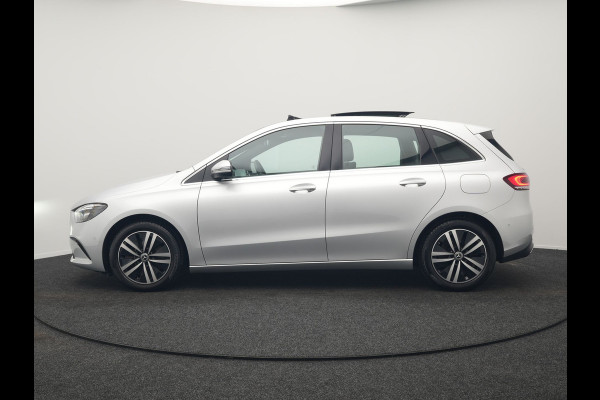 Mercedes-Benz B-Klasse 250 e Progressive PHEV 218pk Dealer O.H. | Panodak | Camera | Sportstoelen Verwarmd | Widescreen Navi | Blis | Apple Carplay | Navigatie | DAB | Plug In Hybrid