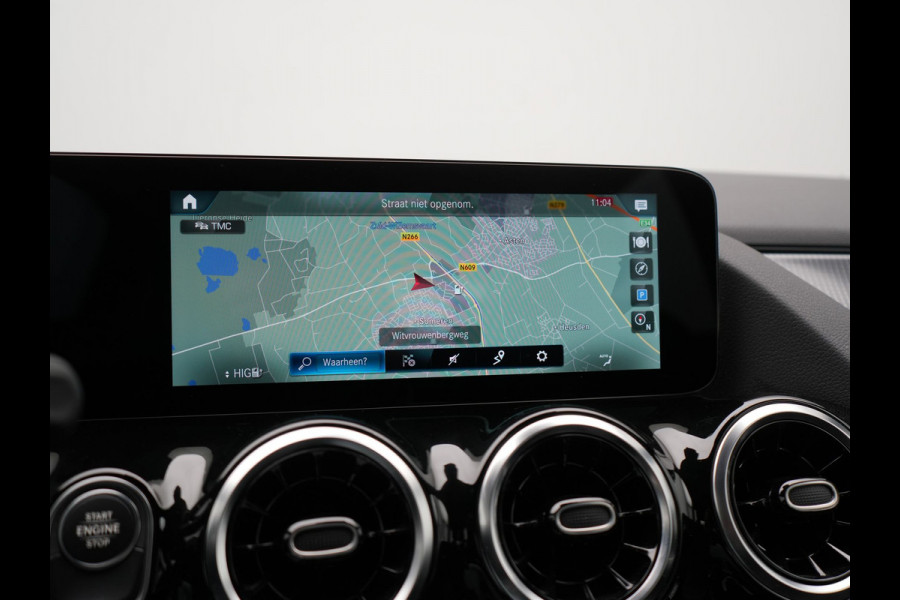 Mercedes-Benz B-Klasse 250 e Progressive PHEV 218pk Dealer O.H. | Panodak | Camera | Sportstoelen Verwarmd | Widescreen Navi | Blis | Apple Carplay | Navigatie | DAB | Plug In Hybrid