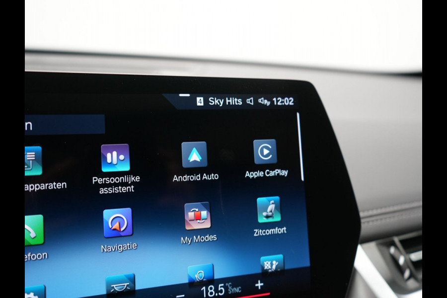 BMW X1 sDrive20i M Sport 156pk Dealer O.H. | Panodak | Lederen Sportstoelen Verwarmd | Adaptive M Onderstel | Widescreen Navi | Camera | Keyless | Adaptive LED | Sfeerverlichting | Apple Carplay | Navigatie | DAB |