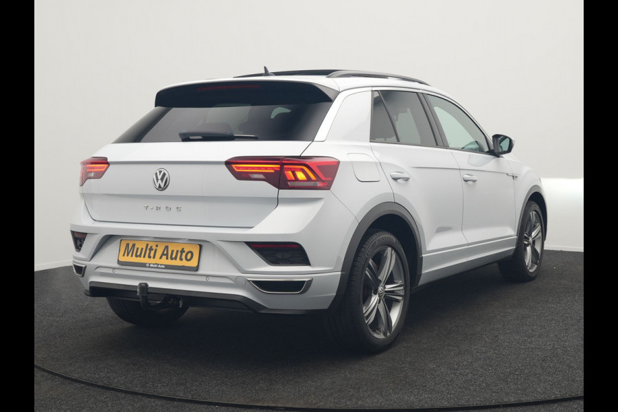 Volkswagen T-Roc 1.5 TSI R-Line 150pk Dealer O.H. | Trekhaak Afn. | Panodak | Adaptive Cruise | Camera | Sportstoelen Verwarmd | Keyless | Apple Carplay | Blis | LED Koplampen | Navigatie | DAB |