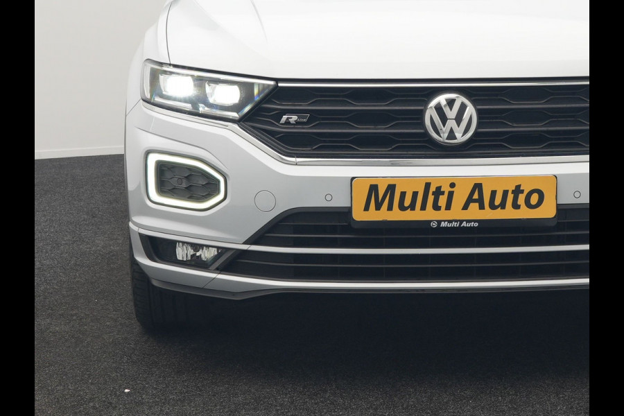 Volkswagen T-Roc 1.5 TSI R-Line 150pk Dealer O.H. | Trekhaak Afn. | Panodak | Adaptive Cruise | Camera | Sportstoelen Verwarmd | Keyless | Apple Carplay | Blis | LED Koplampen | Navigatie | DAB |