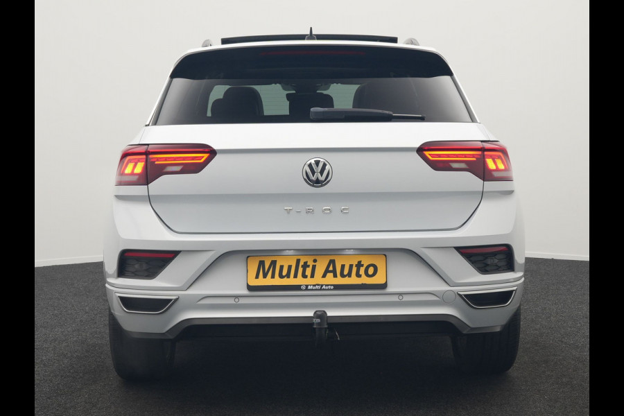 Volkswagen T-Roc 1.5 TSI R-Line 150pk Dealer O.H. | Trekhaak Afn. | Panodak | Adaptive Cruise | Camera | Sportstoelen Verwarmd | Keyless | Apple Carplay | Blis | LED Koplampen | Navigatie | DAB |
