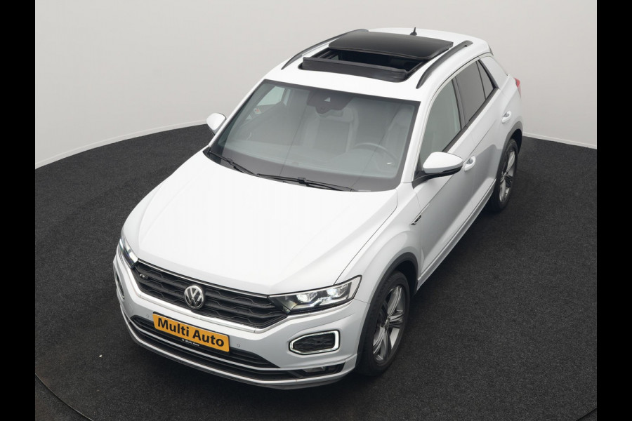 Volkswagen T-Roc 1.5 TSI R-Line 150pk Dealer O.H. | Trekhaak Afn. | Panodak | Adaptive Cruise | Camera | Sportstoelen Verwarmd | Keyless | Apple Carplay | Blis | LED Koplampen | Navigatie | DAB |