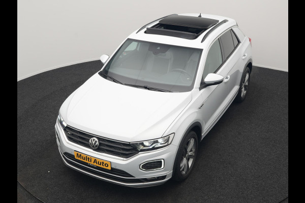 Volkswagen T-Roc 1.5 TSI R-Line 150pk Dealer O.H. | Trekhaak Afn. | Panodak | Adaptive Cruise | Camera | Sportstoelen Verwarmd | Keyless | Apple Carplay | Blis | LED Koplampen | Navigatie | DAB |