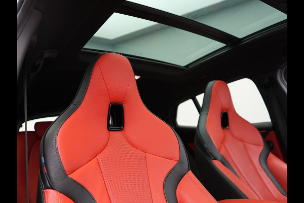 BMW X2 xDrive25e M Sport PHEV 220pk Dealer O.H. | Trekhaak Afn. | Panodak | Adaptive Cruise | Head Up | Camera | Harman / Kardon | Lederen Competition Stoelen Memory & Verwarmd | Keyless | 19"L.M | Sfeerverlichting | Navigatie | DAB | Plug