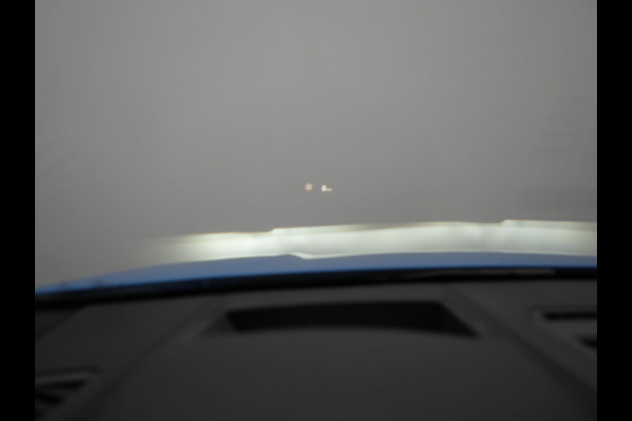 BMW X2 xDrive25e M Sport PHEV 220pk Dealer O.H. | Trekhaak Afn. | Panodak | Adaptive Cruise | Head Up | Camera | Harman / Kardon | Lederen Competition Stoelen Memory & Verwarmd | Keyless | 19"L.M | Sfeerverlichting | Navigatie | DAB | Plug