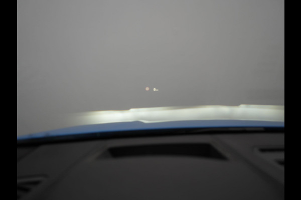 BMW X2 xDrive25e M Sport PHEV 220pk Dealer O.H. | Trekhaak Afn. | Panodak | Adaptive Cruise | Head Up | Camera | Harman / Kardon | Lederen Competition Stoelen Memory & Verwarmd | Keyless | 19"L.M | Sfeerverlichting | Navigatie | DAB | Plug